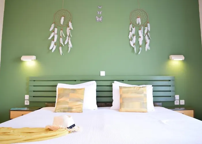 Christina Hotel Petriti